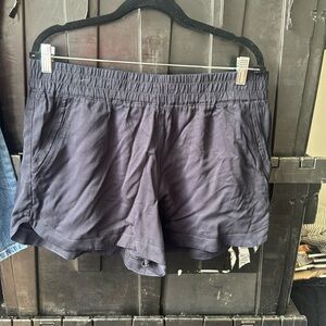 NWT maurcies navy blue shorts9/23